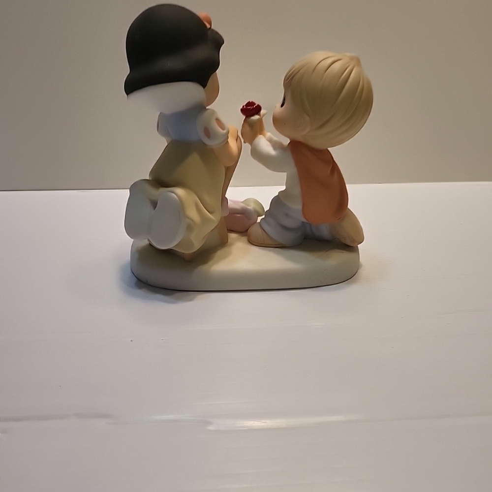 Disney Precious Moments “With A Smile and A Song" figurine - Picture 6 of 8